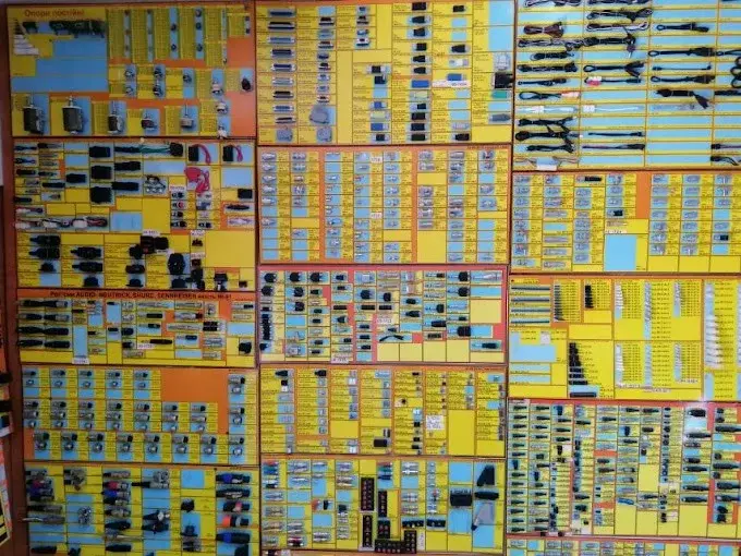 Велес, електронні компоненти - 3