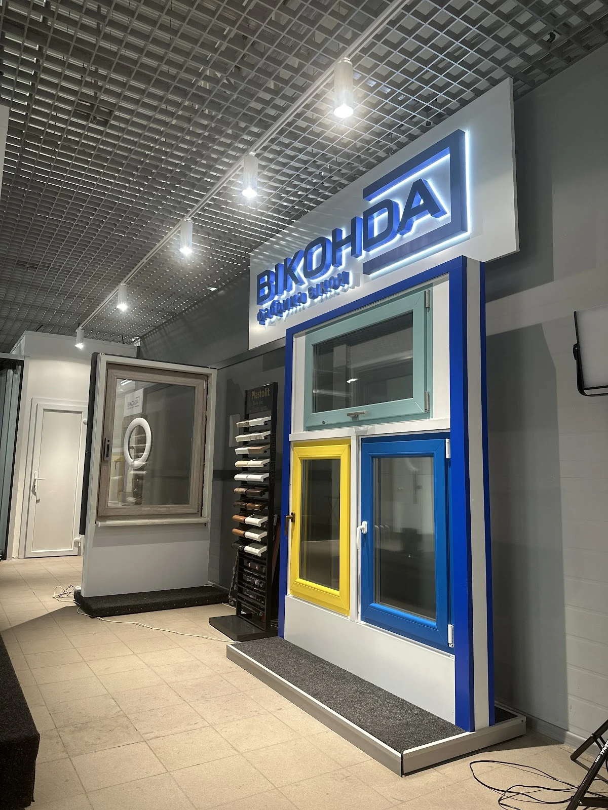 Віконда (вікна, двері, розсувні системи)