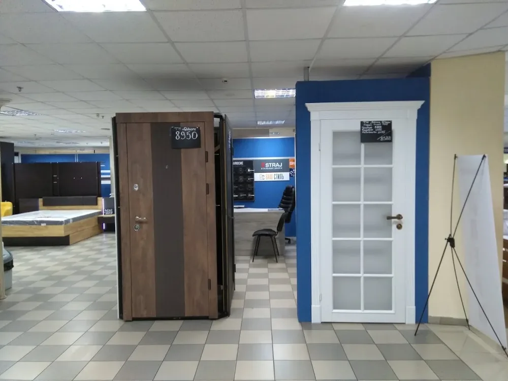 Двері України