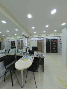 Магазин дверей та вікон