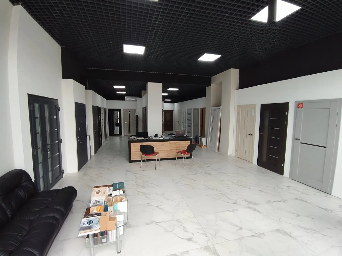 Магазин підлоги та дверей LuxFloor - 3