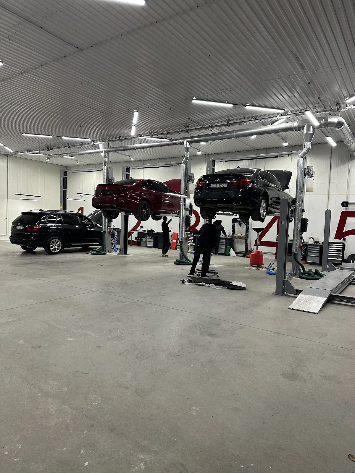 СТО БМВ Івано-Франківськ баЗа для BMW та MINI