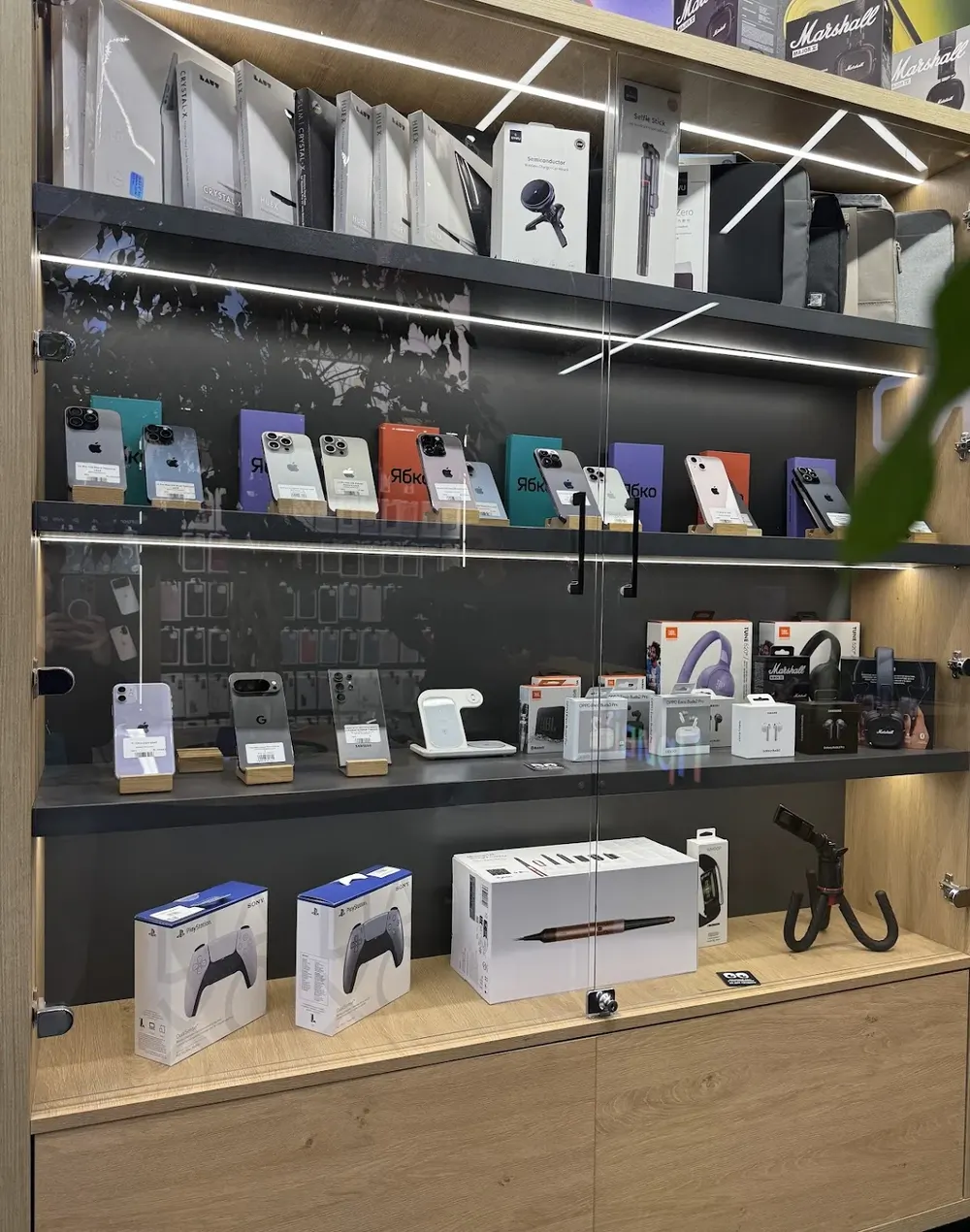 Ябко Apple Store - 3