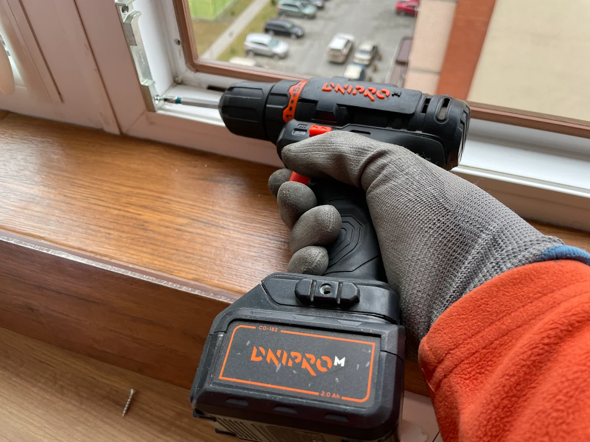 Enfield Windows Ремонт окон и дверей - 2