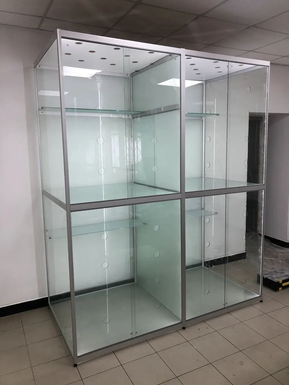 "Mebel-Star" Торгове обладнання Київ - 4